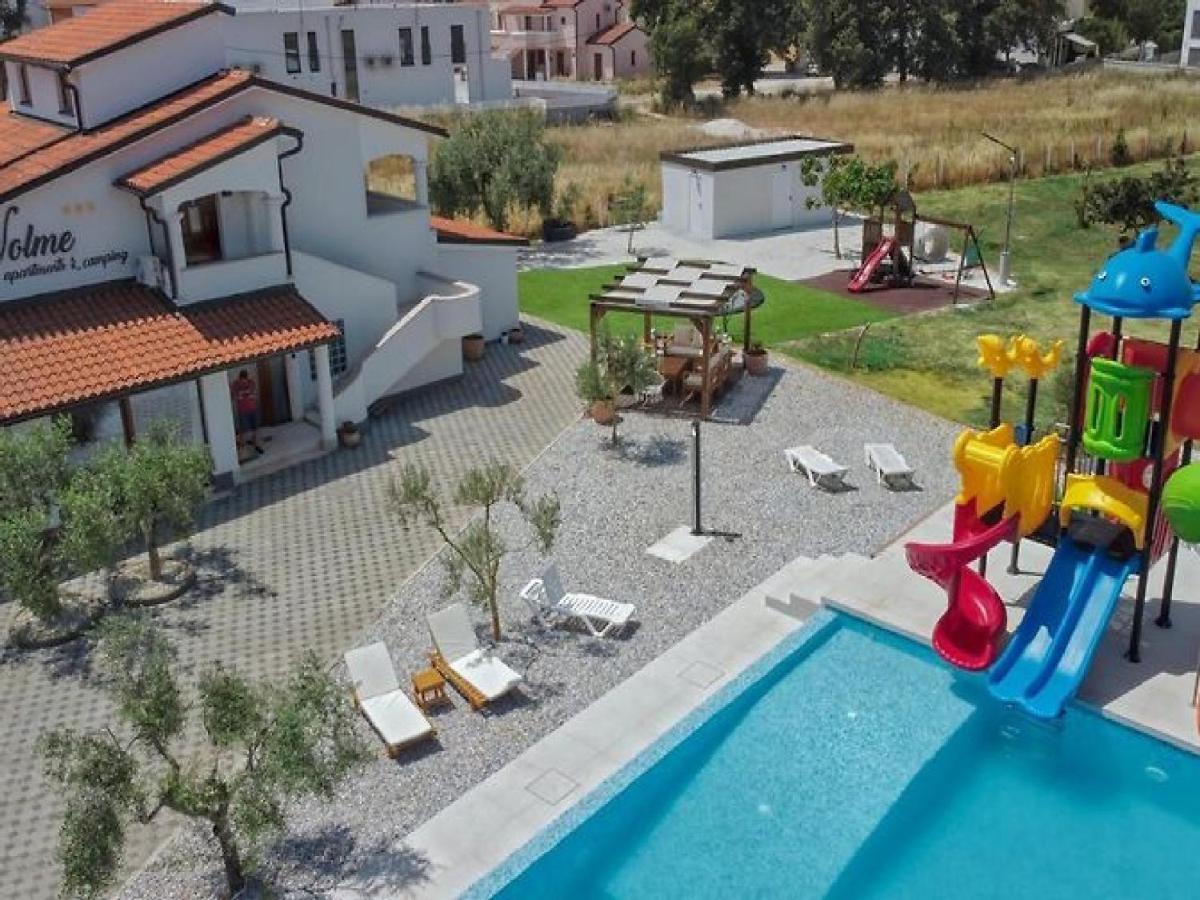 Mobile Homes Karlo & Dino Пула Екстериор снимка