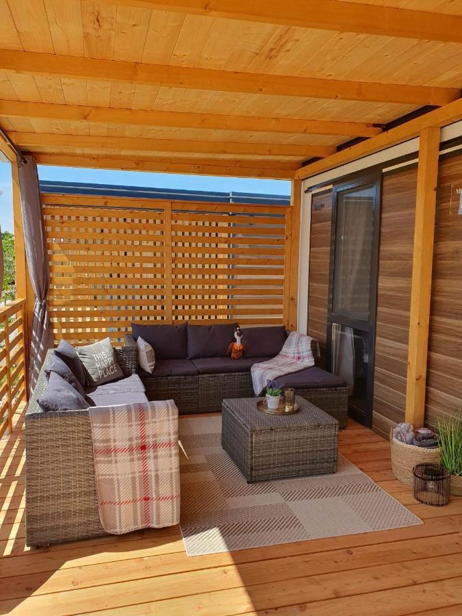 Mobile Homes Karlo & Dino Пула Екстериор снимка