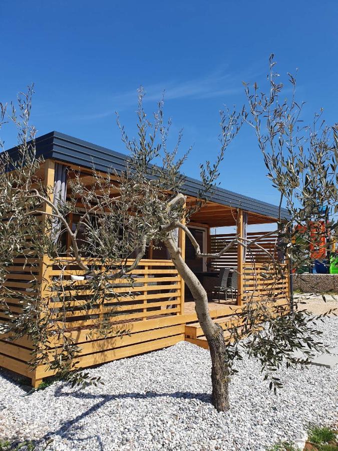 Mobile Homes Karlo & Dino Пула Стая снимка